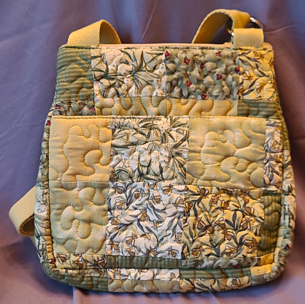 Donna Sharp Womens Medium Green Beige Floral Shoulder Bag Zip Closure Lined